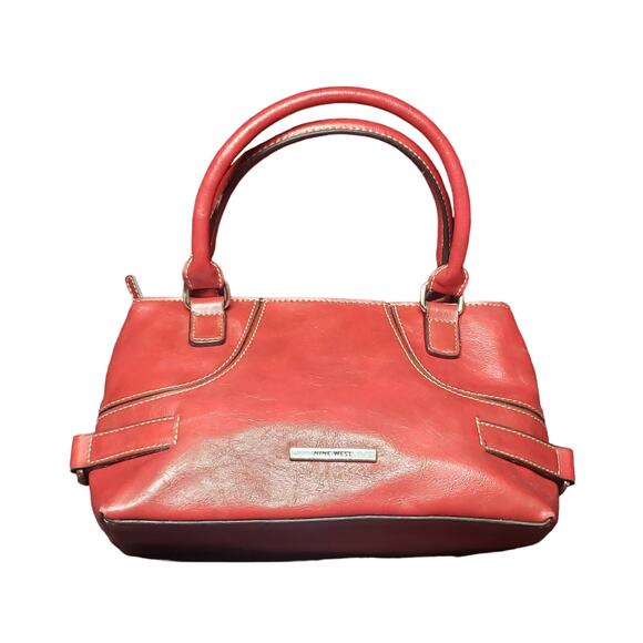 Nine West Red Small Hand Bag Purse Zip Closure Any Occasion - Picture 1 of 10